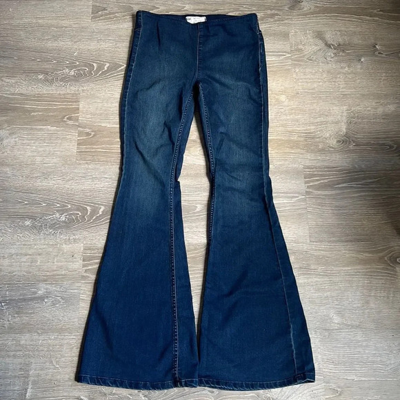 Free People Flare Penny Pull On Denim Jean in Rich Blue - Picture 2 of 13